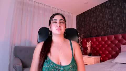 Danna online show from November 27, 6:48 pm