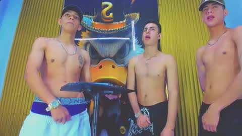 dante_brown1 online show from December 4, 5:40 am