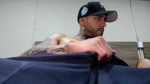 dante_d_angelo_ online show from January 11, 11:33 pm