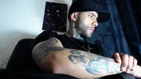 dante_d_angelo_ online show from November 28, 6:43 am