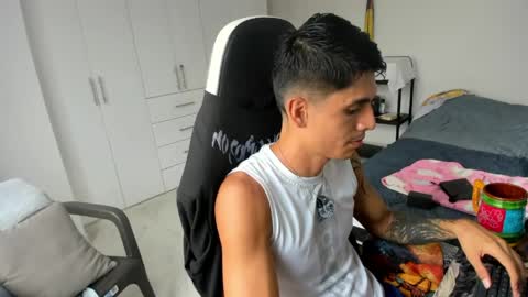 X Dante7373574 online show from April 20, 9:29 pm