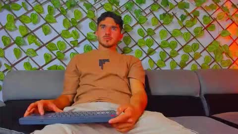 Dante online show from February 13, 3:10 am