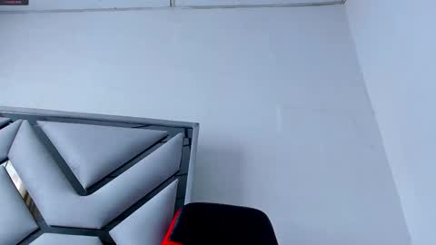 Dante online show from October 20, 6:46 pm