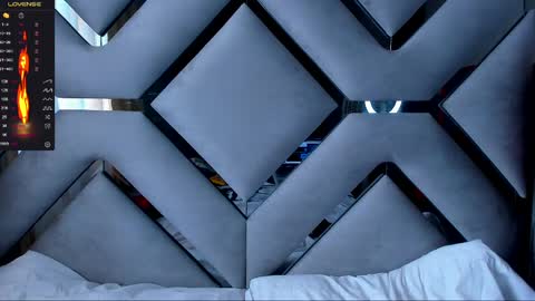 Dante online show from February 17, 5:23 pm