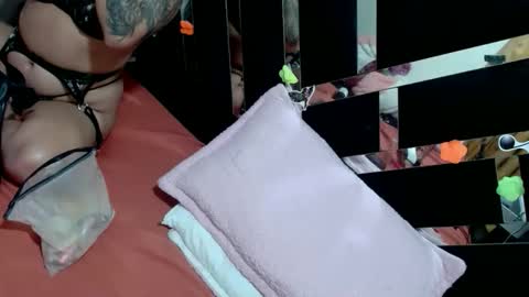daphne877046 online show from May 30, 3:27 am