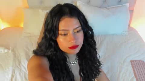 Antonella Mora online show from December 4, 1:22 pm