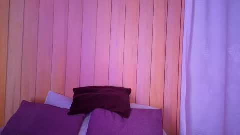 Snapshot of daphnevans chatting on October 16, 4:12 am Daphne online show from October 16, 4:12 am