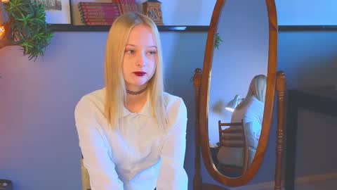 Kami online show from October 27, 4:12 am