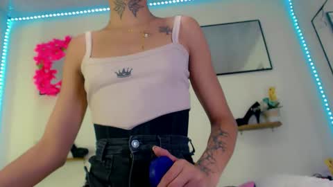 Dary online show from April 18, 10:43 pm