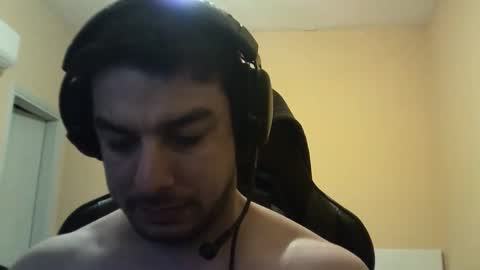 Snapshot of dario12rodriguez chatting on October 16, 11:47 pm dario12rodriguez online show from October 16, 11:47 pm