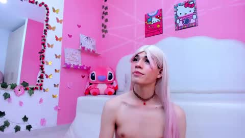 DaripQueen online show from March 7, 5:38 pm