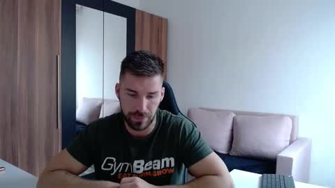 darius_94 online show from October 28, 11:22 am