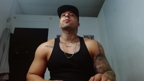 Darius Phoenix  online show from October 29, 12:45 am