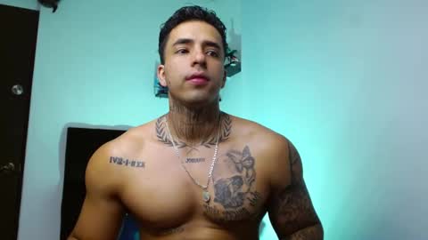 Darius Phoenix  online show from February 10, 8:45 pm