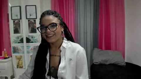 dark_flama online show from January 8, 4:46 pm