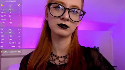 Lola online show from November 19, 3:06 am