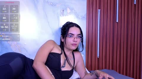dark_seduccion online show from April 1, 1:41 pm
