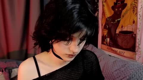 Snapshot of dark_vamp_ chatting on February 7, 10:41 pm Vamp  online show from February 7, 10:41 pm