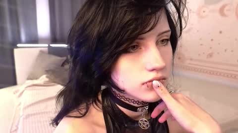 Snapshot of dark_vamp_ chatting on October 11, 4:43 pm Vamp  online show from October 11, 4:43 pm