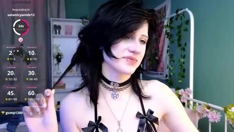 Snapshot of dark_vamp_ chatting on October 10, 3:29 pm Vamp  online show from October 10, 3:29 pm