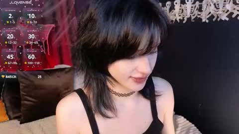 Snapshot of dark_vamp_ chatting on October 28, 5:25 pm Vamp  online show from October 28, 5:25 pm