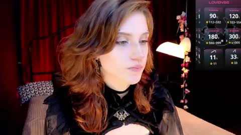 Vamp  online show from April 22, 9:00 pm