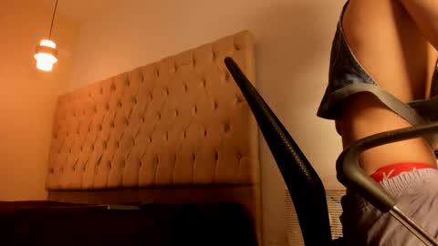 Snapshot of darkknightx01 chatting on September 16, 7:00 am darkknightx01 online show from September 16, 7:00 am