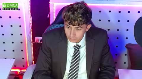 DARKO0717 online show from October 6, 1:51 pm