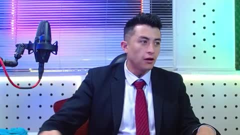 DARKO0717 online show from April 17, 10:50 am