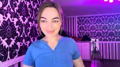 Angelina  online show from July 31, 6:42 pm