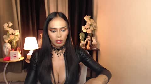 HAPPY BIRTHDAY MISTRESS MADRIANA online show from February 3, 5:03 pm