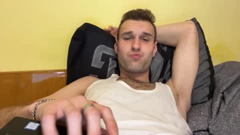 Nick online show from November 25, 9:02 pm