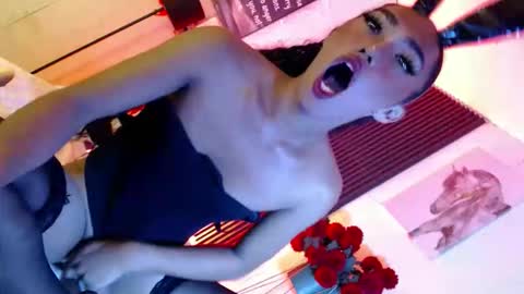 its me monica online show from November 7, 11:51 pm