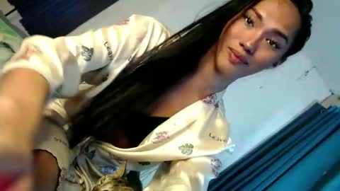 its me monica online show from March 21, 8:19 am