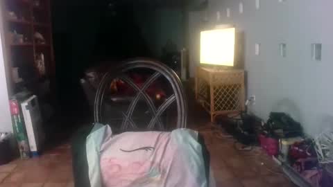 darla_darling1222101 online show from April 1, 4:24 am