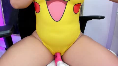 Darling online show from November 22, 3:32 pm