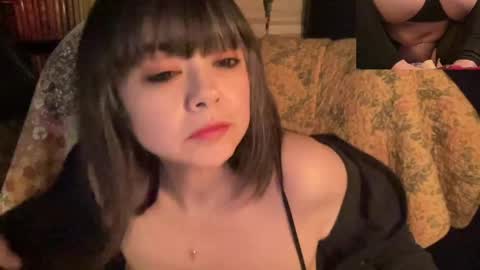 Darling Coco - Tragically Bubbly online show from April 4, 8:54 am