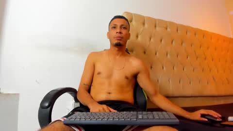 dave online show from October 18, 8:18 am