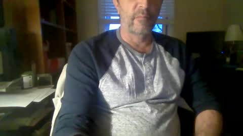 Snapshot of davethebooky chatting on December 10, 10:05 pm Dave online show from December 10, 10:05 pm