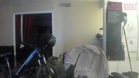 david089613 online show from December 23, 6:08 am