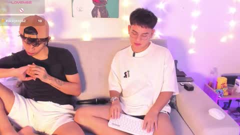 david_and_friend online show from February 22, 1:53 am