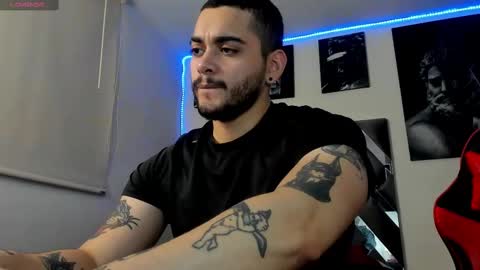 Twitter davidsanctum online show from March 6, 12:21 am