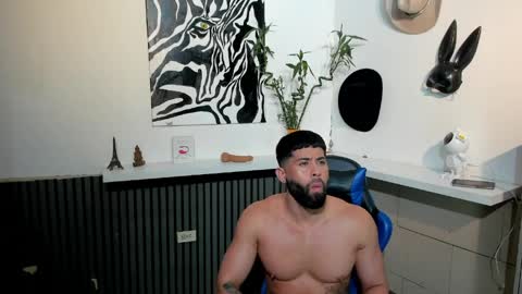 david_janson18 online show from April 1, 11:34 pm