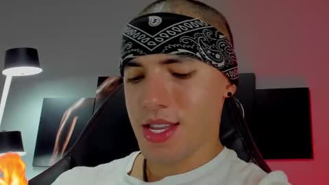 David Jons online show from February 7, 3:45 am