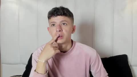 Roy online show from March 1, 2:10 pm