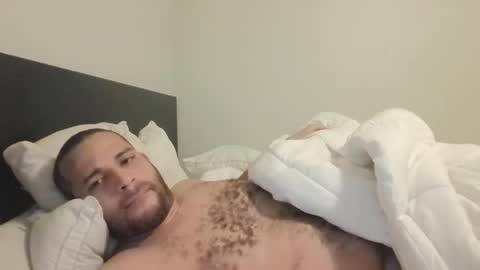 davidalcantarae online show from February 1, 8:00 am