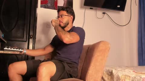 Davide online show from April 11, 11:25 am