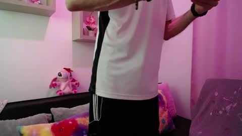 David Lucky 13  online show from April 4, 1:12 am