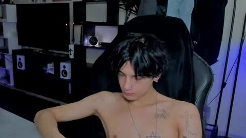 davis online show from March 24, 8:48 pm