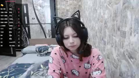 Alice online show from November 17, 8:17 am